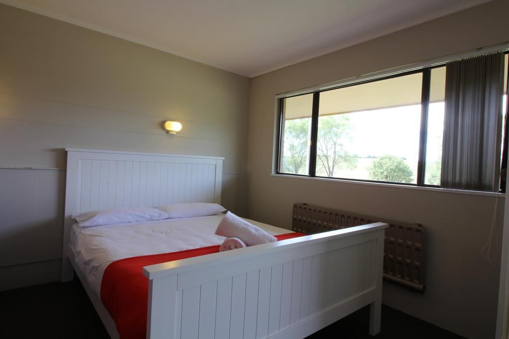 Snowy Mountains Resort And Function Centre アダミナビー 部屋 写真