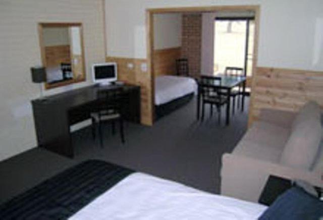 Snowy Mountains Resort And Function Centre アダミナビー 部屋 写真